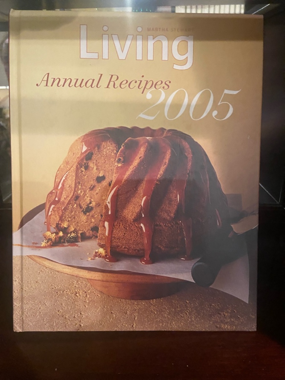 Martha Stewart Living Annual Recipes 2005 - Beige & Brown Cover